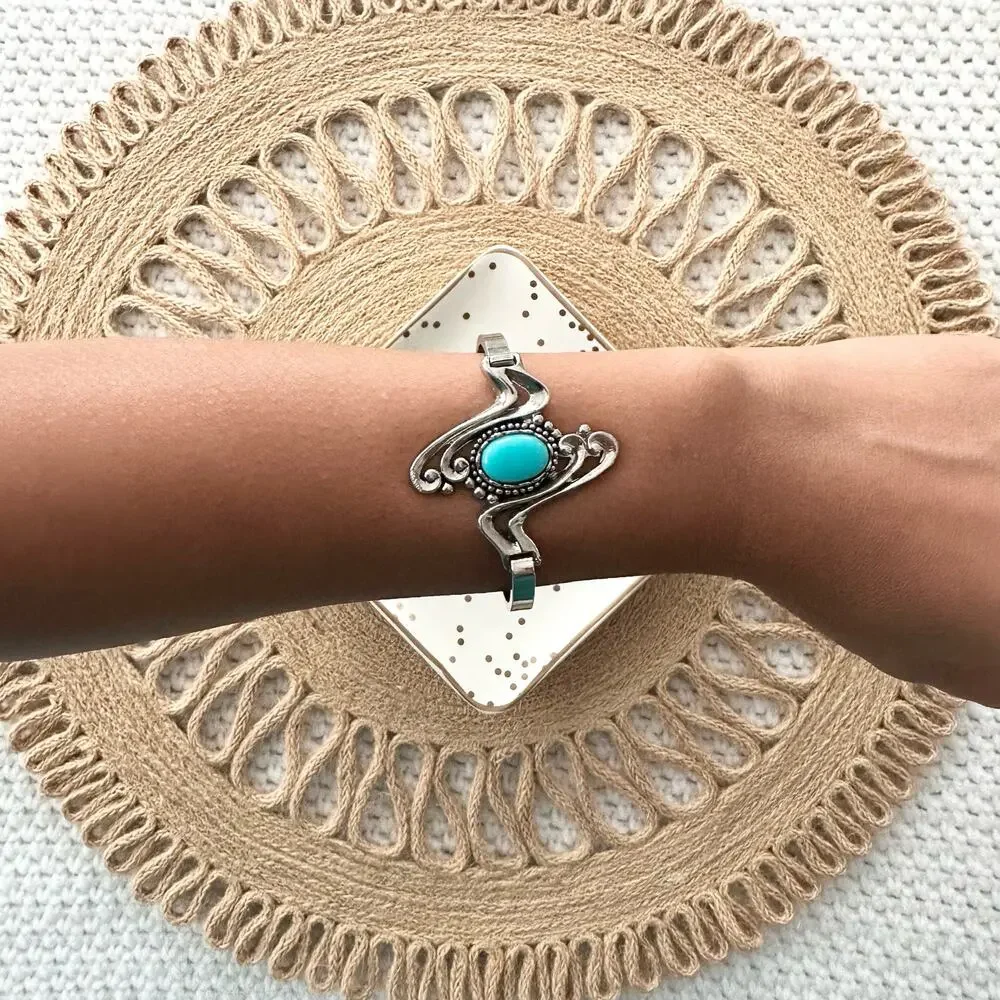 Ege 90 Silver Tone Turquoise Oval Stone Swirl Scroll Hinge Hook Clasp Bracelet